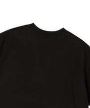 將圖片載入圖庫檢視器 BEYOND CLOSET 袖口浪漫愛心黑色純棉短袖T恤