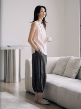 將圖片載入圖庫檢視器 DOLSILNAI 鈕扣裝飾無袖上衣 (2色)