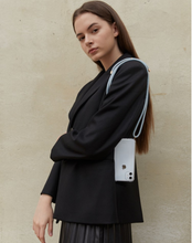 將圖片載入圖庫檢視器 ARNO 可拆式 編繩背帶透明手機殼_天空灰