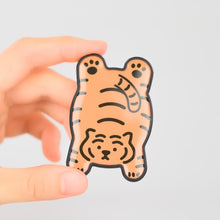 將圖片載入圖庫檢視器 MUZIK TIGER 手機氣囊支架_飛天胖虎