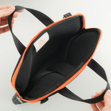 將圖片載入圖庫檢視器 MUZIK TIGER 尼龍黑色手提筆電/平板包