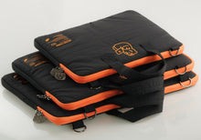 將圖片載入圖庫檢視器 MUZIK TIGER 尼龍黑色手提筆電/平板包