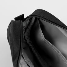 將圖片載入圖庫檢視器 MUZIK TIGER 胖虎刺繡筆袋 2款