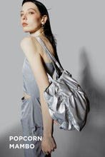 將圖片載入圖庫檢視器 MARHEN.J Popcorn Mambo 個性街頭爆米花銀色手提肩背包