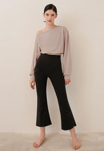 將圖片載入圖庫檢視器 CONCHWEAR 慵懶寬鬆長袖露肩罩衫 4色