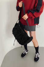 將圖片載入圖庫檢視器 MARHEN.J Plie Large 黑色蝴蝶結皺褶面 Hobo Bag