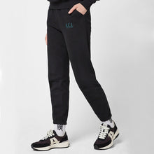 將圖片載入圖庫檢視器 AKIII CLASSIC Springfield 黑色Logo拼接運動鞋