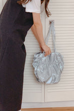 將圖片載入圖庫檢視器 MARHEN.J Popcorn Mambo 個性街頭爆米花銀色手提肩背包