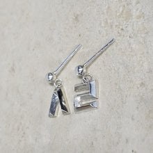 將圖片載入圖庫檢視器 [CLESSIDRA] Hangeul Silver Earring
