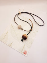 將圖片載入圖庫檢視器 [HONG HYUN-JEONG HANJI CRAFT STUDIO] Jiseung Necklace
