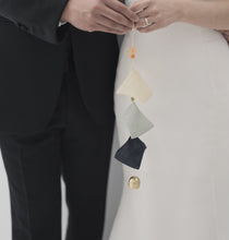 將圖片載入圖庫檢視器 [HONG HYUN-JEONG HANJI CRAFT STUDIO] Ramie Wind Bell
