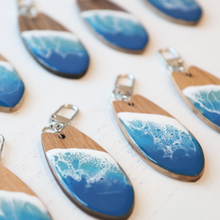 將圖片載入圖庫檢視器 [WOODMENT] A Piece of Wave Keychain
