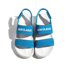 將圖片載入圖庫檢視器 AKIII CLASSIC Quick Slide 藍色魔術貼拖鞋
