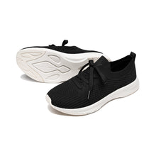將圖片載入圖庫檢視器 AKIII CLASSIC Free Walk  黑白色輕量運動鞋
