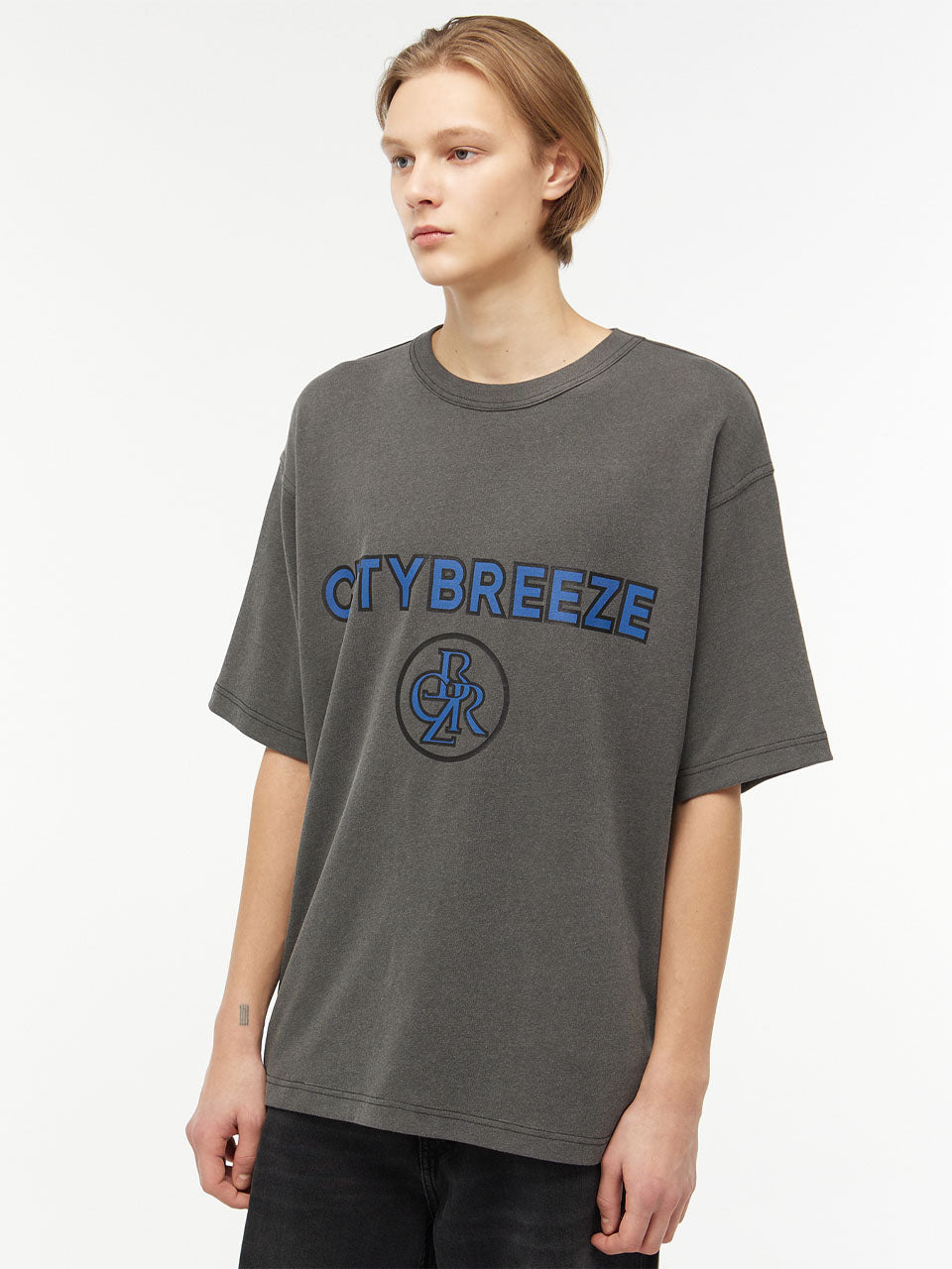 CITYBREEZE Logo塗鴉印花灰色短袖上衣