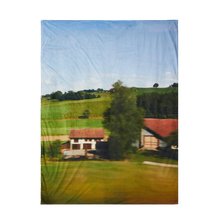 將圖片載入圖庫檢視器 PHOTOZENIAGOODS 瑞士鄉間天鵝絨毯子(2種尺寸)
